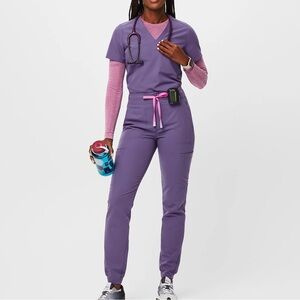 FIGS Scrub Set - AMETHYST (Size M) - Great Condition